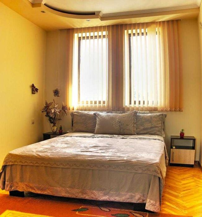 Дава се под наем Къща в Бургас, Ветрен - 240 кв.м за 1000 € - Снимка #13