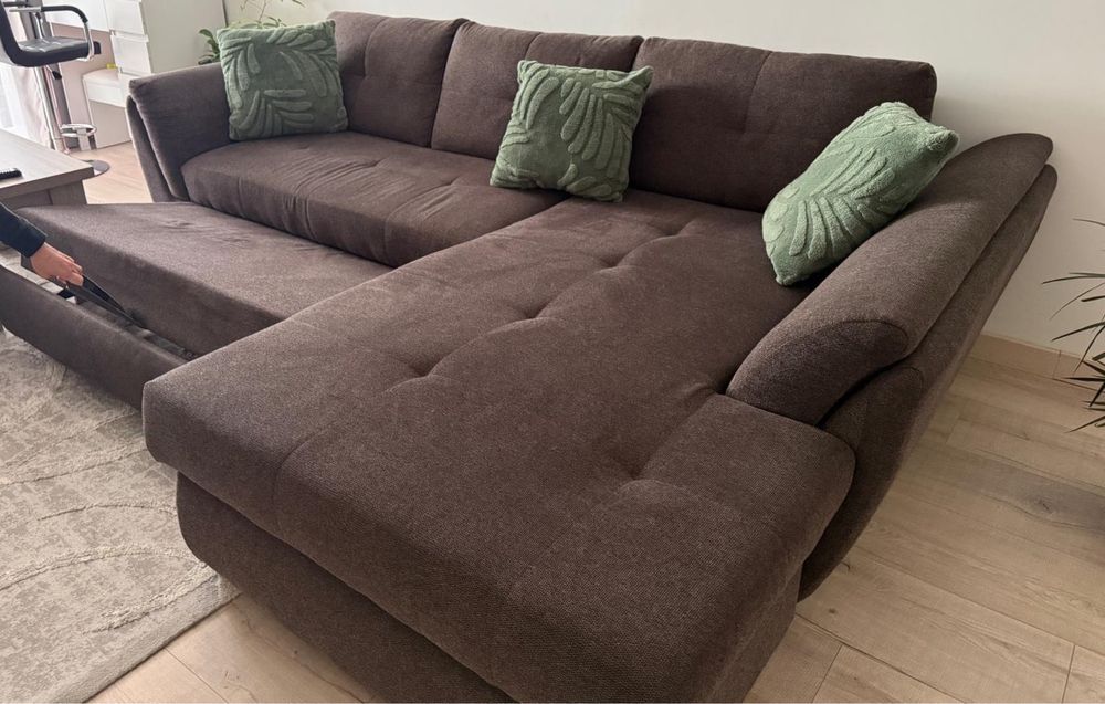 Coltar extensibil cu lada de depozitare