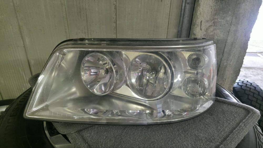 Фарове VW T5 2003-2009