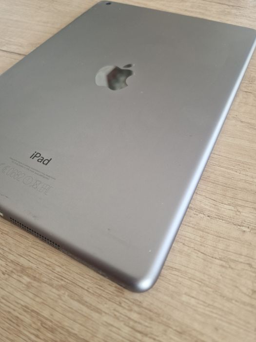 IPad Air 1 WiFi 16 GB модел A1474