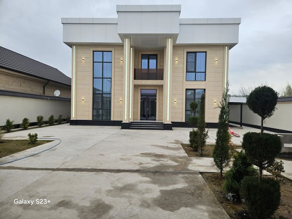 Продаётся дом в самом центре Шымкента