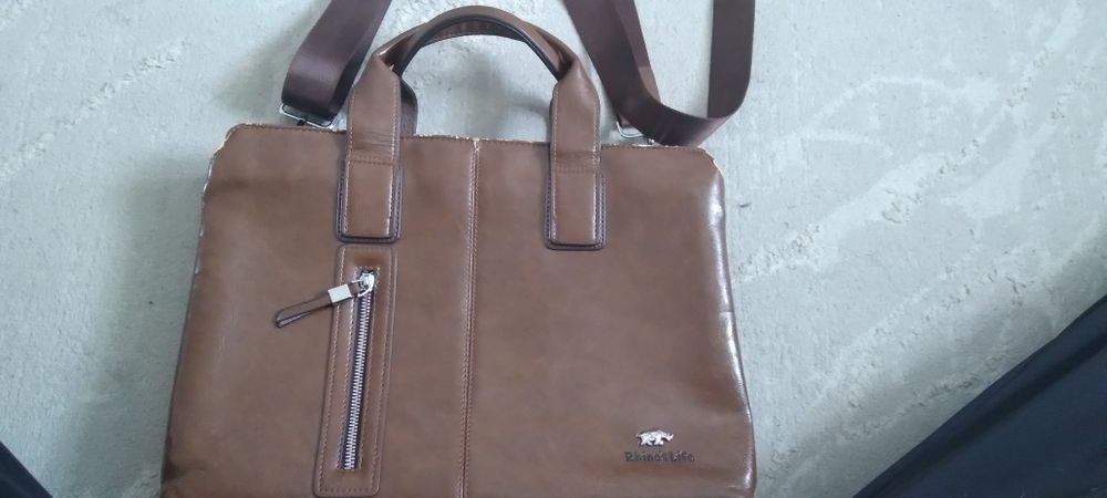 Продаеться Сумка-портфель