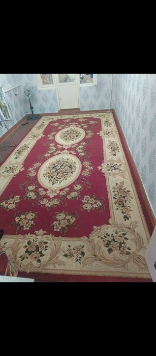 Ajoyib Gilam sotiladi