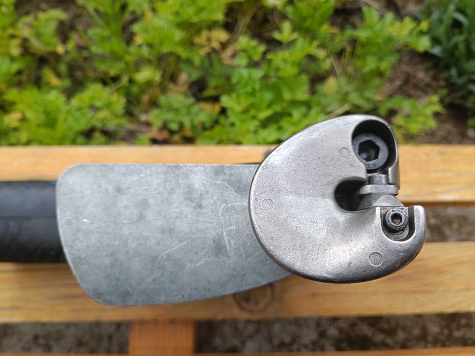 Bosch GSC 10.8 V-LI тяло на акумулаторна ножица за ламарина