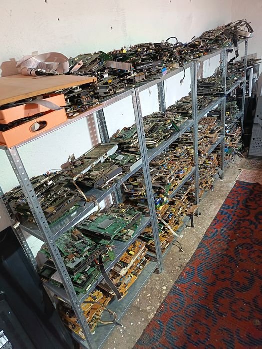 Vând placi baza la angro 20 lei buc