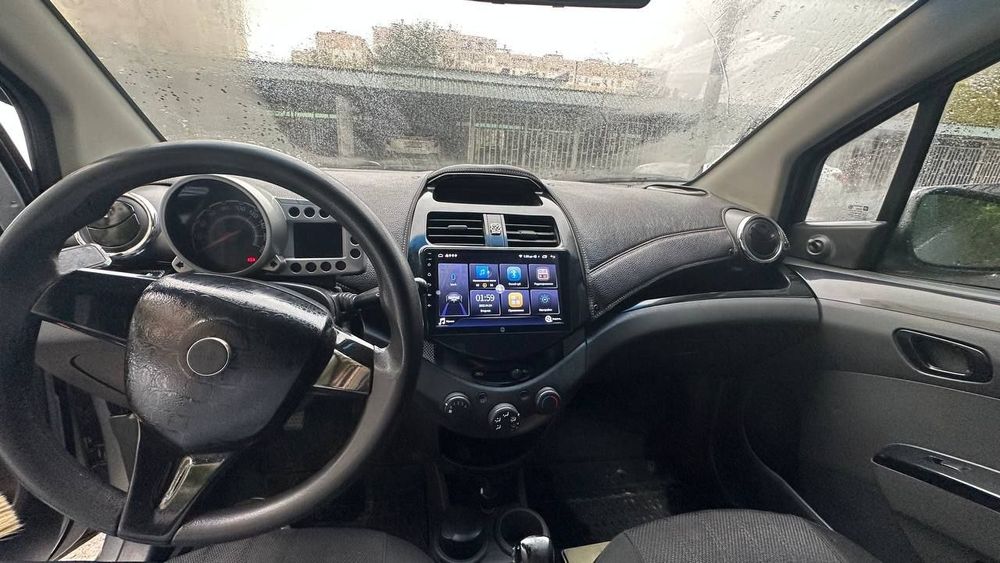 Chevrolet Spark 2011 MT