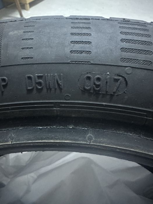 Vand 2 anvelope Continental 205/50/R17