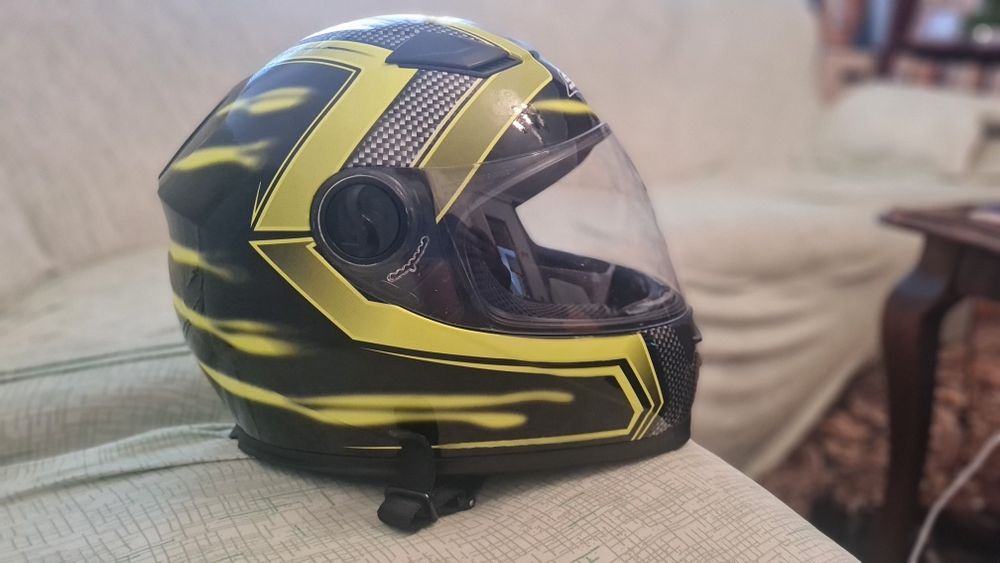 Мото каска Shox размер М 57-58 жълто и черно