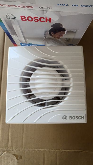2 броя Вентилатори за баня Бош