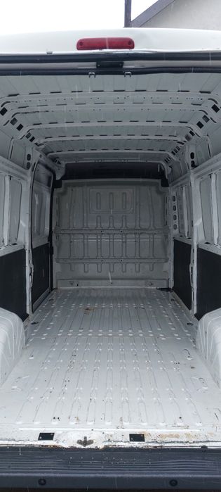 Citroen Relay din 2015 motor 2.2 diesel Volan pe dreapta Anglia