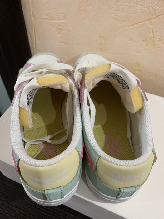 Vand pantofi sport nike