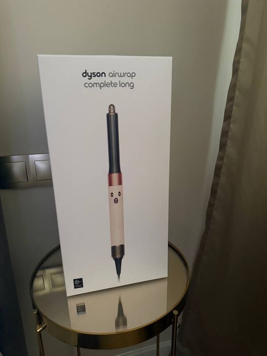 Dyson Airwrap Complete Long — Нов, с 2 години гаранция