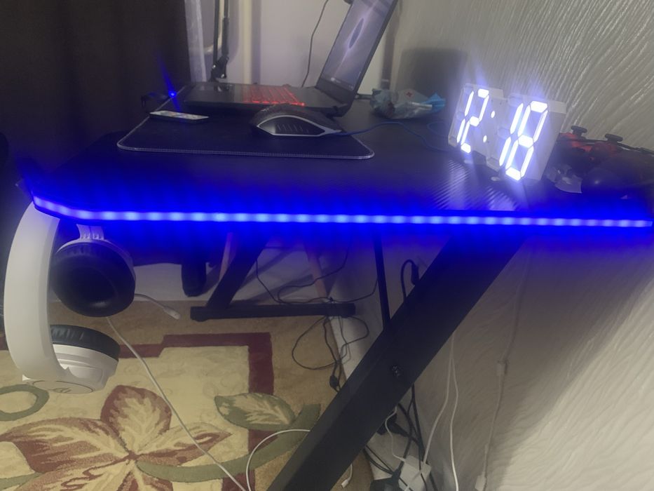 Компьютерный стол, игровой