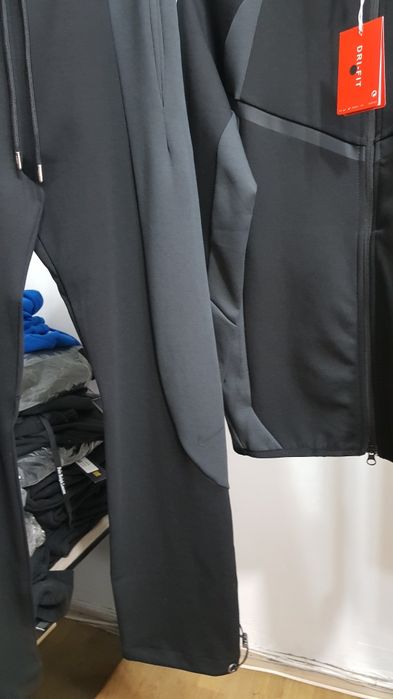 Nike Tech Windrunner cotton calitate premium