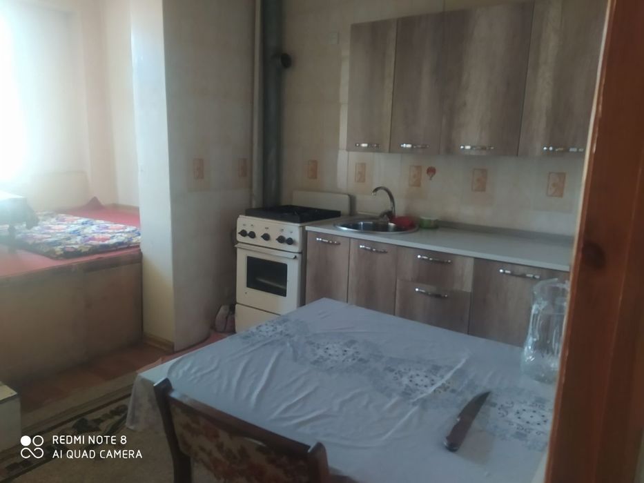 Продается квартира на массиве Жангох