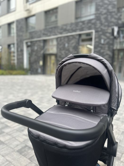 Продам коляску Tomix Walker