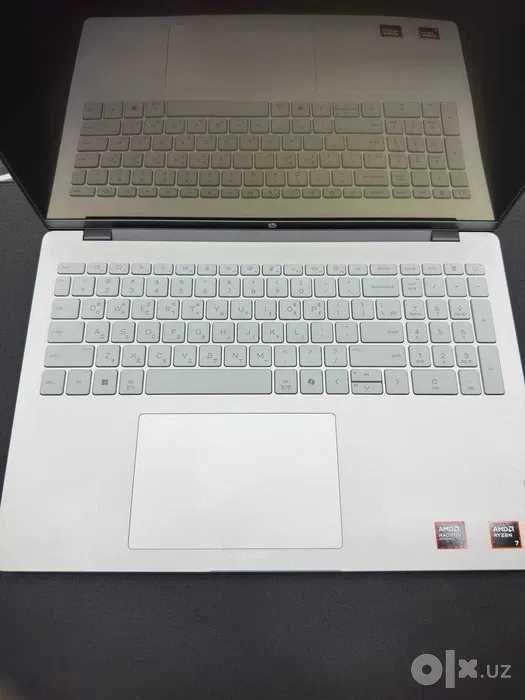 Laptop Hp Omnibook 5 AMD Ryzen 7 250 APU 16/512GB 16.0" OLED 2K