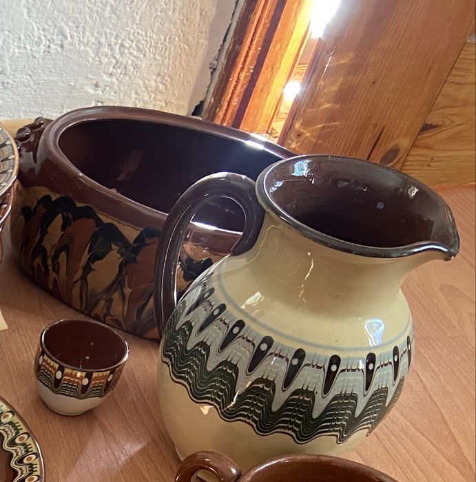 Битова керамика с троянска шарка, ръчна изработка, кана, чашка