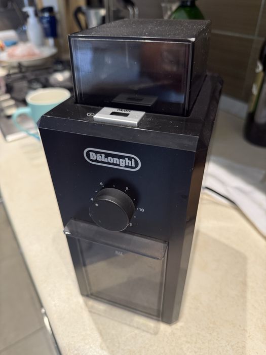 Кофемолка Delonghi