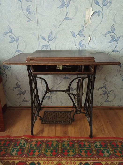 Швейная машинка в рабочем состоянии