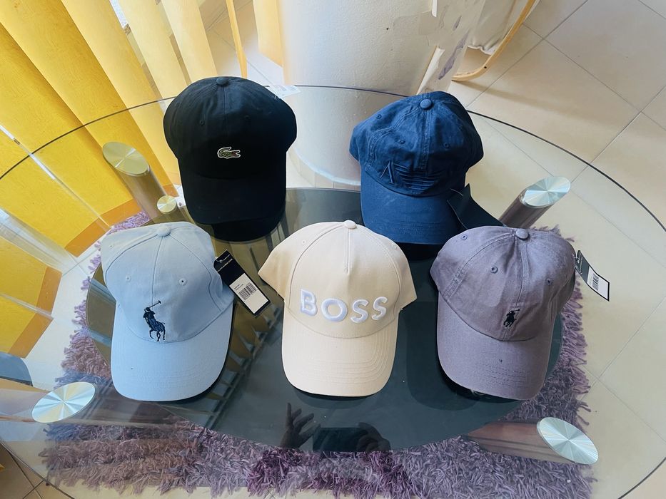 Мъжка шапка с козирка един размер