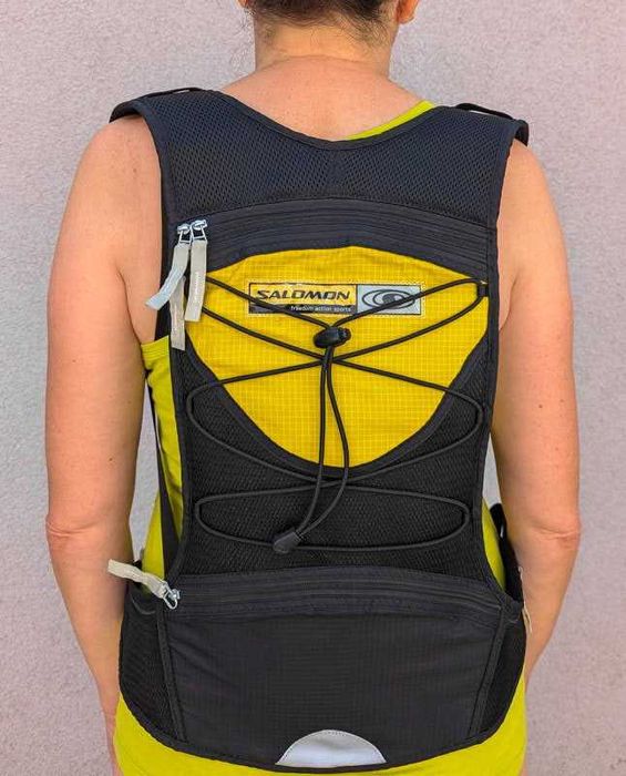 Раница за бягане/планина Salomon с резервоар за хидратация