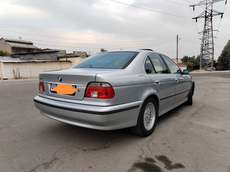 Продам BMW e39, 523i