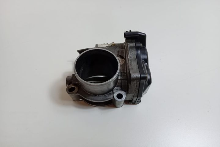 Clapeta acceleratie 2.0 dci 8200987453B Renault Latitude prima genera