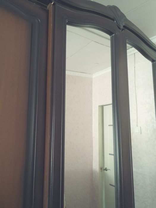 Шифонер 4х дверный импортного производства.