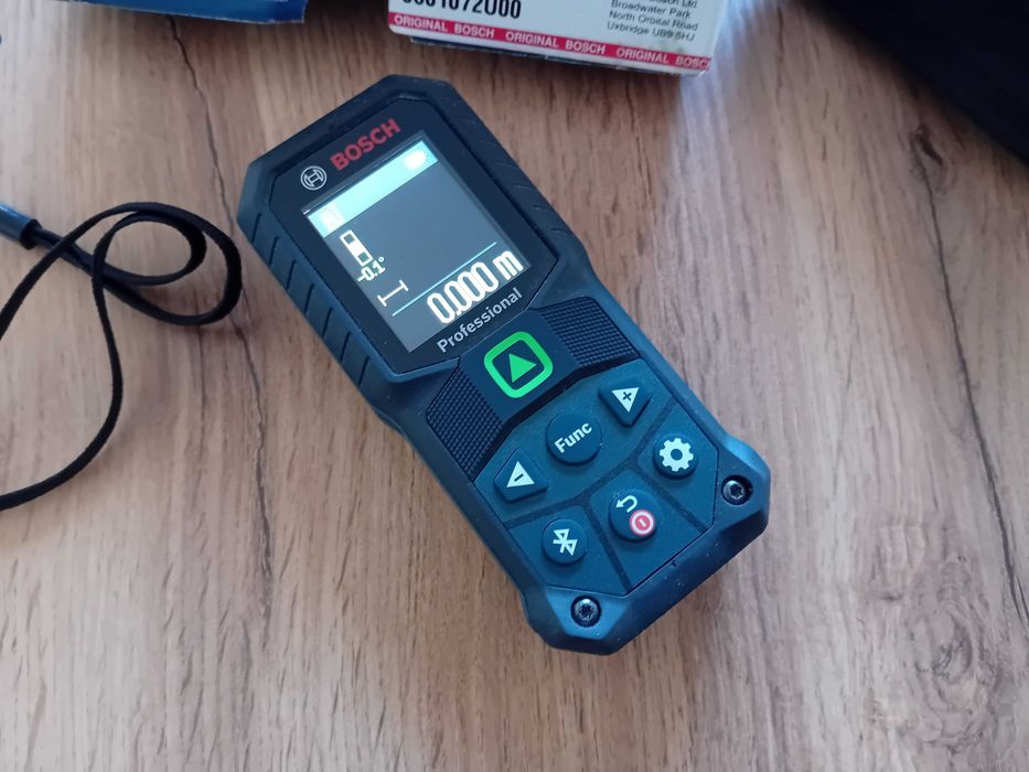 Лазерна рулетка Bosch Professional GLM 50-27 CG