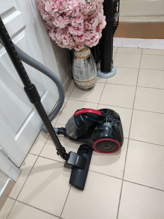 Продам пылесос Самсунг