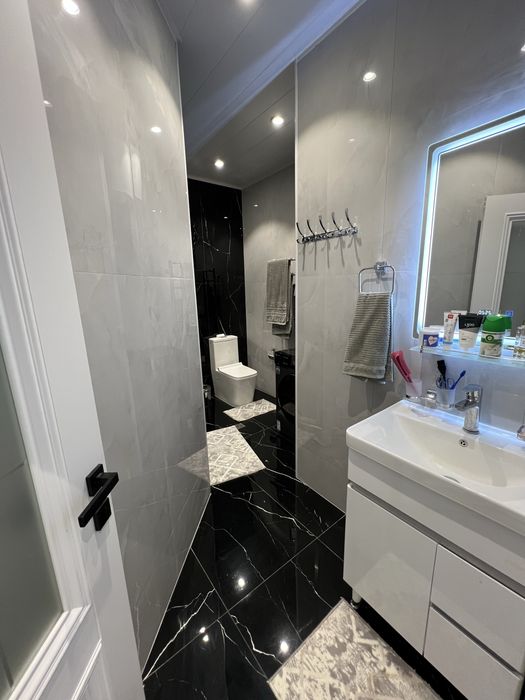 Ижарага 2 хонали, 1 чи каватда жойлашган квартира берилади.