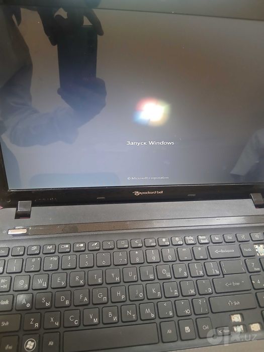 Nootebook sotiladi