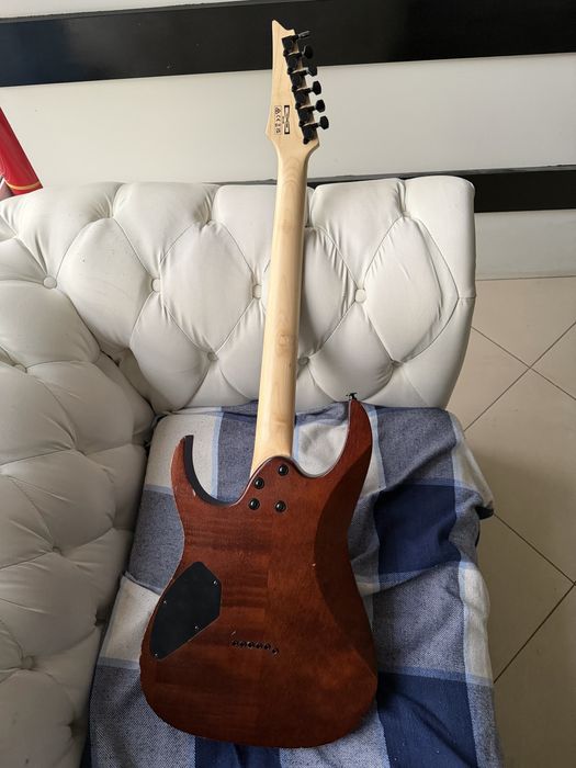 Электрогитара Ibanez