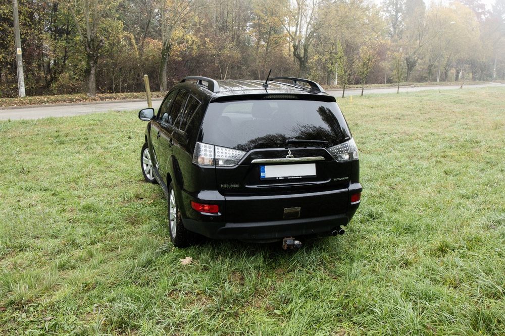 De vanzare mitsubishi outlander Automat  150 cp Diesel 2011