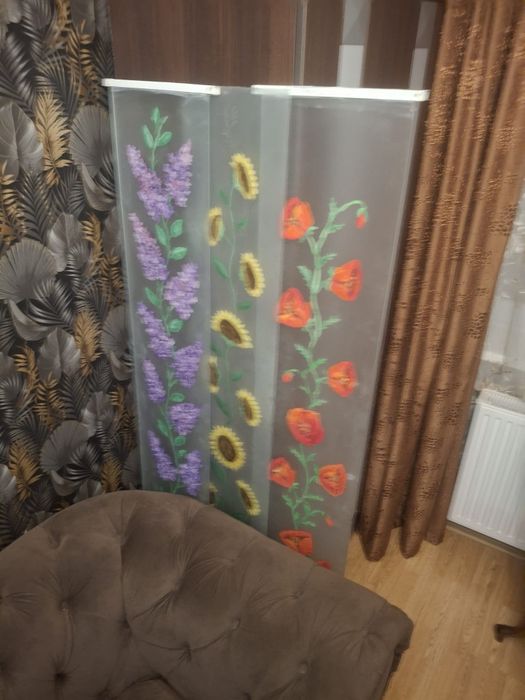 Picturi florare pe sticla