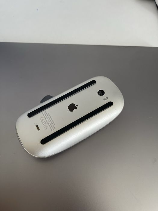 Magic Mouse 2, с разъёмом Lightning