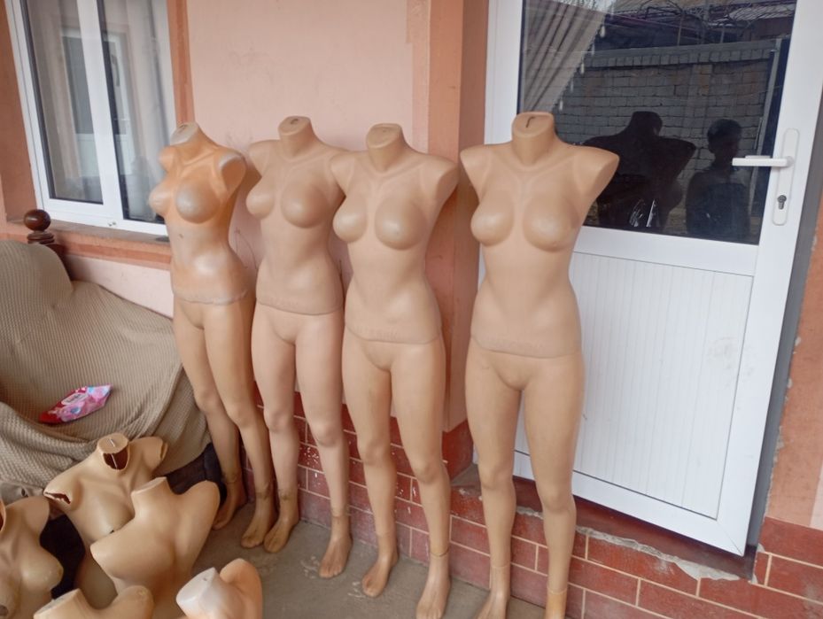 Manikeng sotiladi srochno