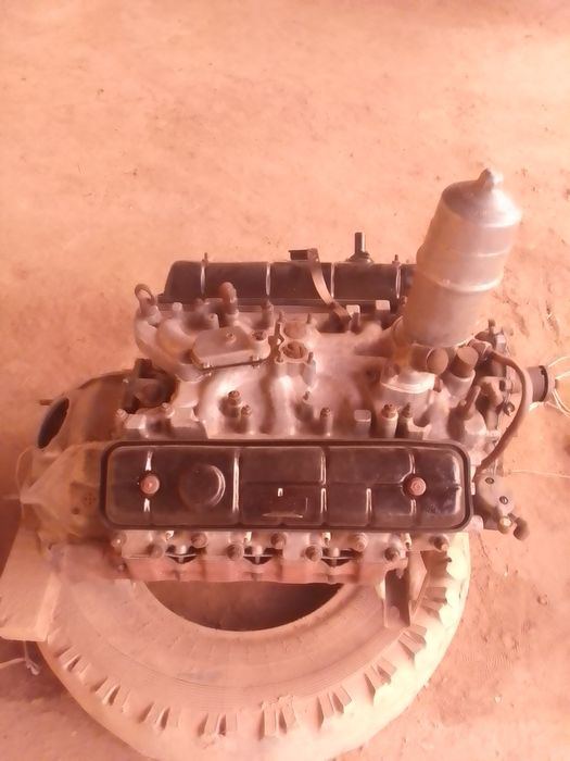 Gaz 53 matori sotiladi 2 ta