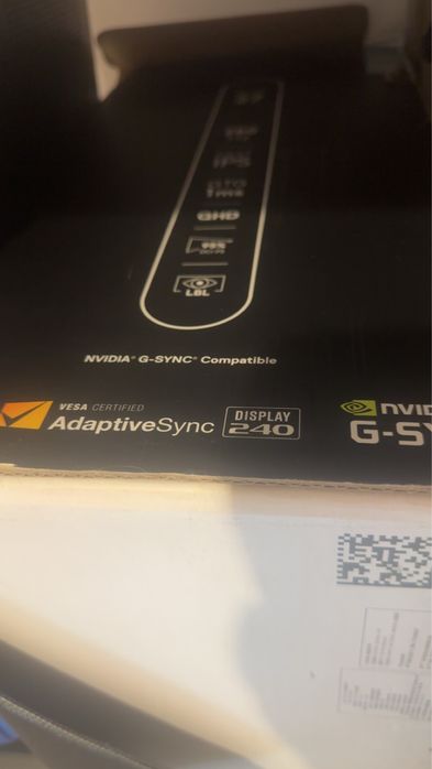 Vand monitor Alienware citeste descrierea