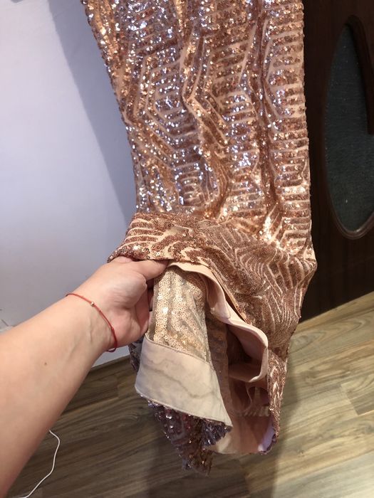 Официална рокля