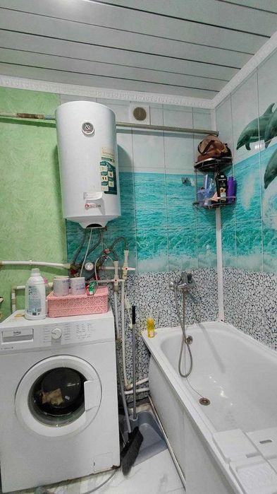 Продам 2 ком квартиру с ремонтом все рядом