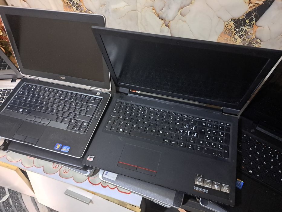 Vand lot laptop i7 18 bucati