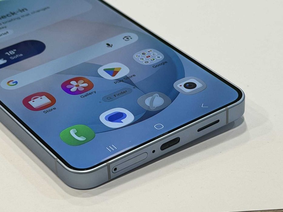 Samsung S26 Plus 5G 256GB 12RAM- Гаранция