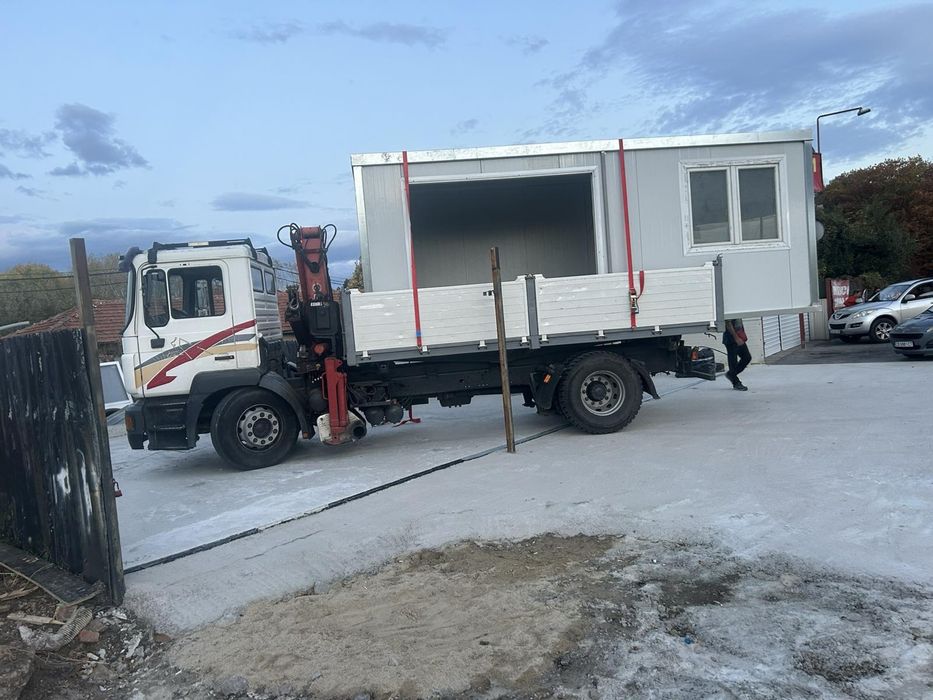 Транспортни услуги: камион със самосвал с кран