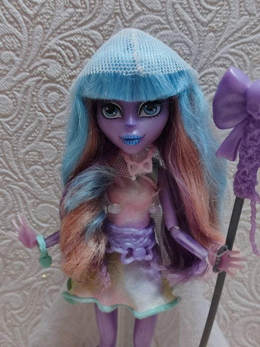 Куклы монстр хай авея и ривер