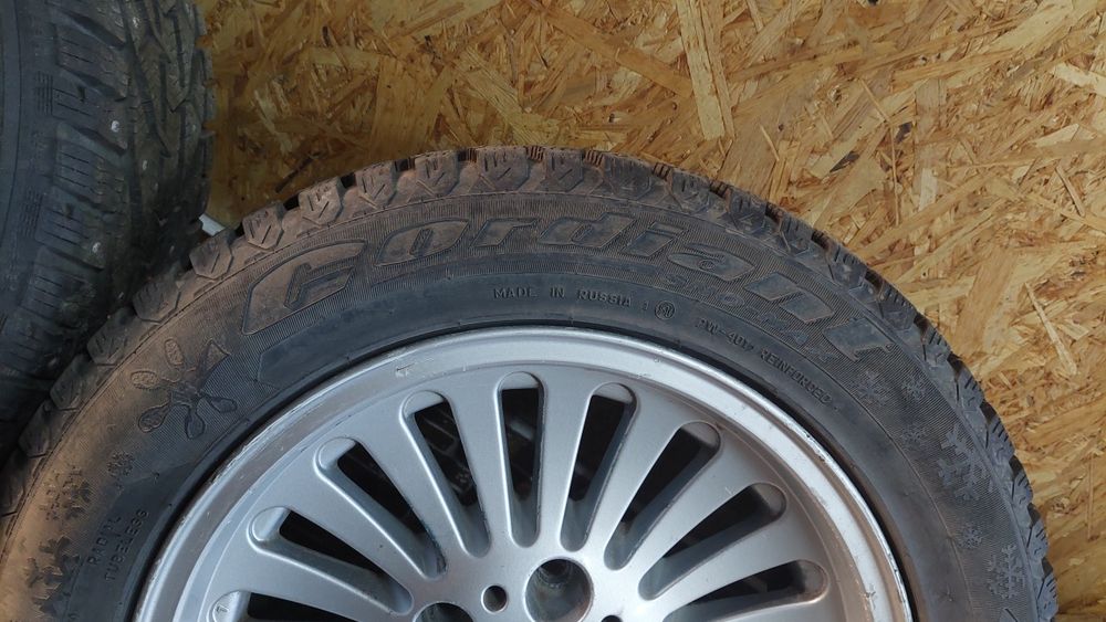 Зимняя резина с дисками 16.