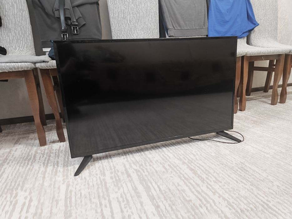 Телевизор YASIN рабочий