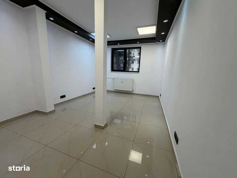 Proprietar - Spatiu Comercial Stradal 42 Mp VAD Vitrina Metrou Brancusi Renovat Barber Shop Salon Cabinet Birou