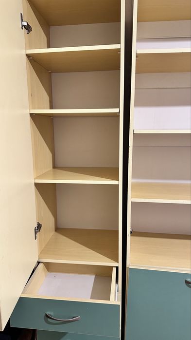 Продам шкаф+стол